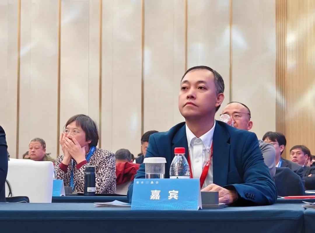 科(ke)學(xué)界“隆中(zhong)對”：華天成(cheng)作(zuò)爲(wei)行業唯一(yi)代(dai)表參加(jia)2024科(ke)學(xué)傢(jia)創新(xin)大(da)會！