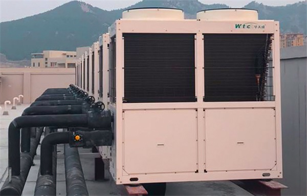 打造(zao)綠色商(shang)用(yong)工(gong)程(cheng)：空氣(qi)能(néng)熱泵的(de)崛起